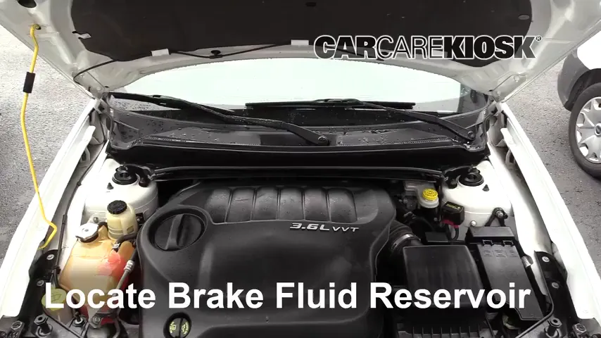 2013 Dodge Avenger SE 3.6L V6 FlexFuel Líquido de frenos
